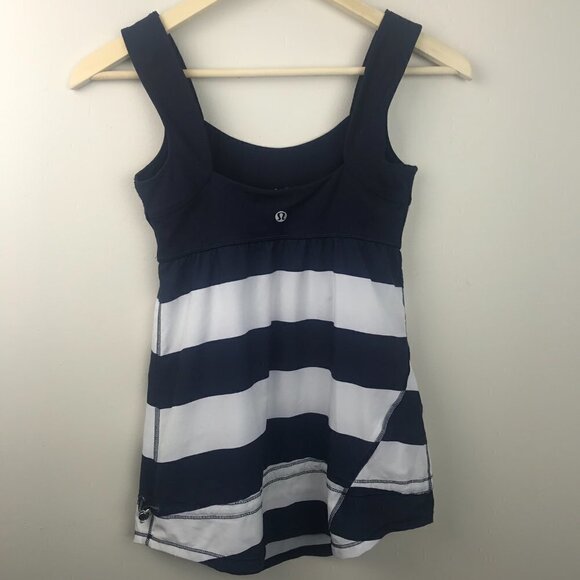 Lululemon Run Chase Me Tank - Navy Blue & White, Size 2 - Picture 2 of 5